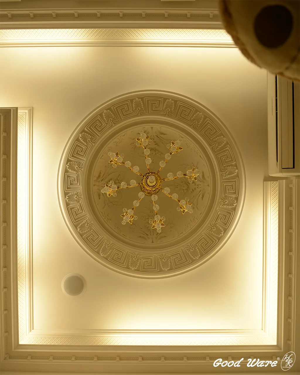 安吉利諾義式冰淇淋店凹頂燈座＋水晶吊燈