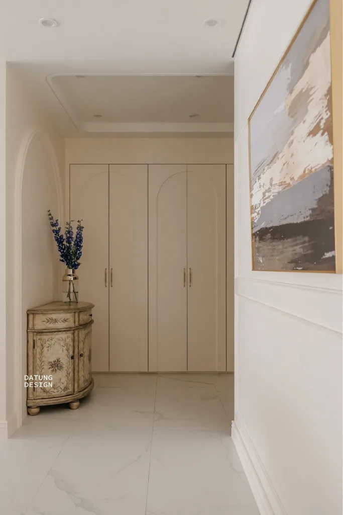 實際案場－玄關／設計公司：大同設計／風格：現代法式